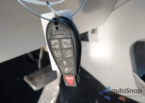 2014 Chrysler Town & Country Touring-L 30Th Anniversary from USA, damaged, VIN 2C4RC1CGXER303880